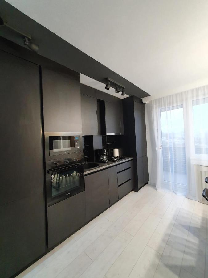 Discret Home Luxury Floresti  Luaran gambar